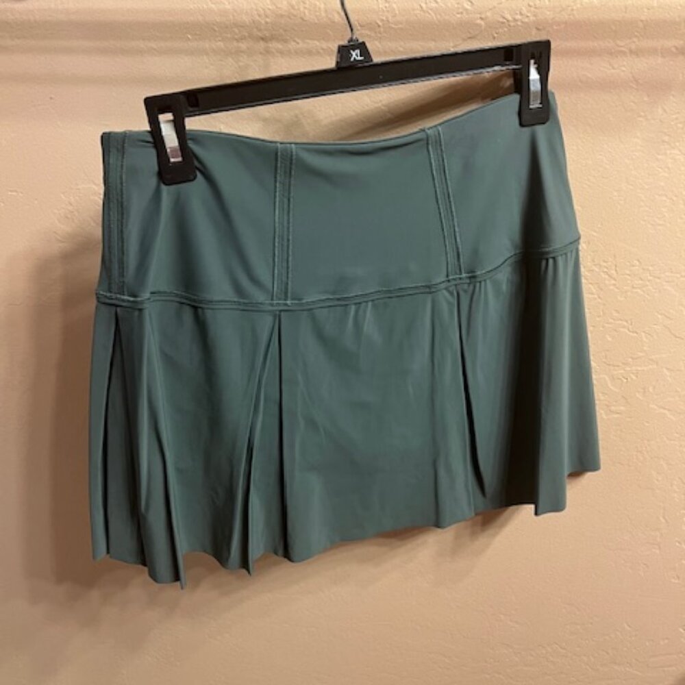 Lululemon Lost In Pace Skirt 6 tall